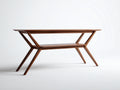 Console 160×42×82 cm - bois noyer chaud - pieds obliques et tablette suspendue pour chambre à coucher
